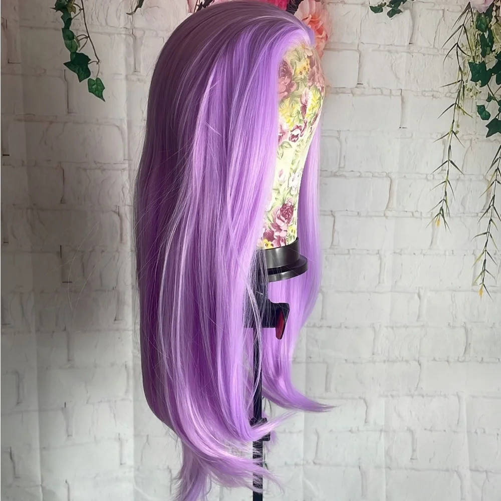 - 💫 24” LIGHT PURPLE Natural STRAIGHT LACE FRONT WIG💫 *NEW*